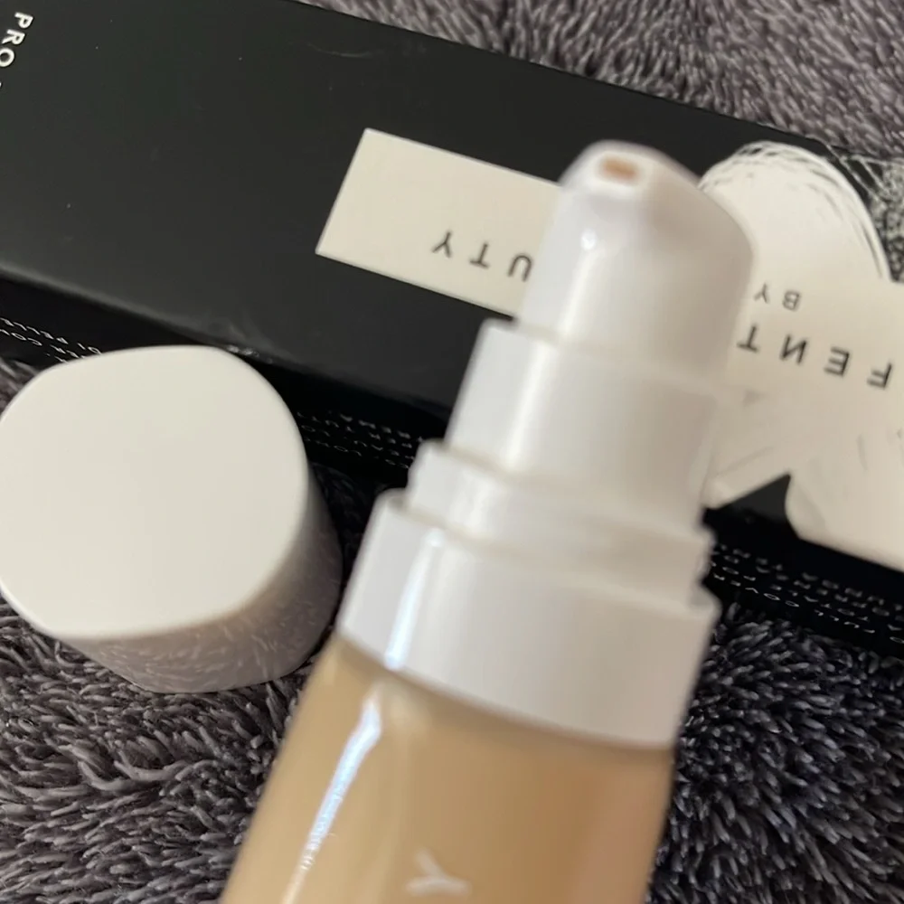Fenty 145 Pro Filt’r Hydrating Longwear Foundation